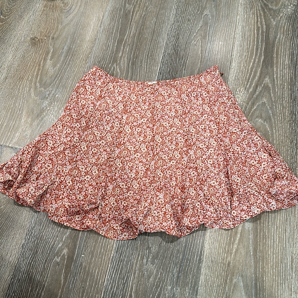 NEW - Dress Forum flared flower skort